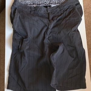 Quiksilver Men’s 32 Grey Shorts